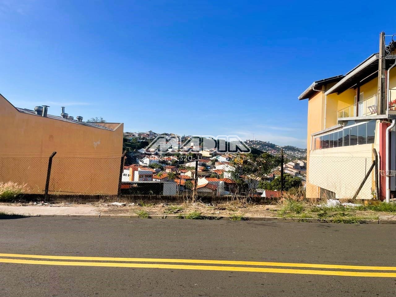 TE256418 | Terreno venda aluguel Jardim das Vitórias Régias | Valinhos/SP