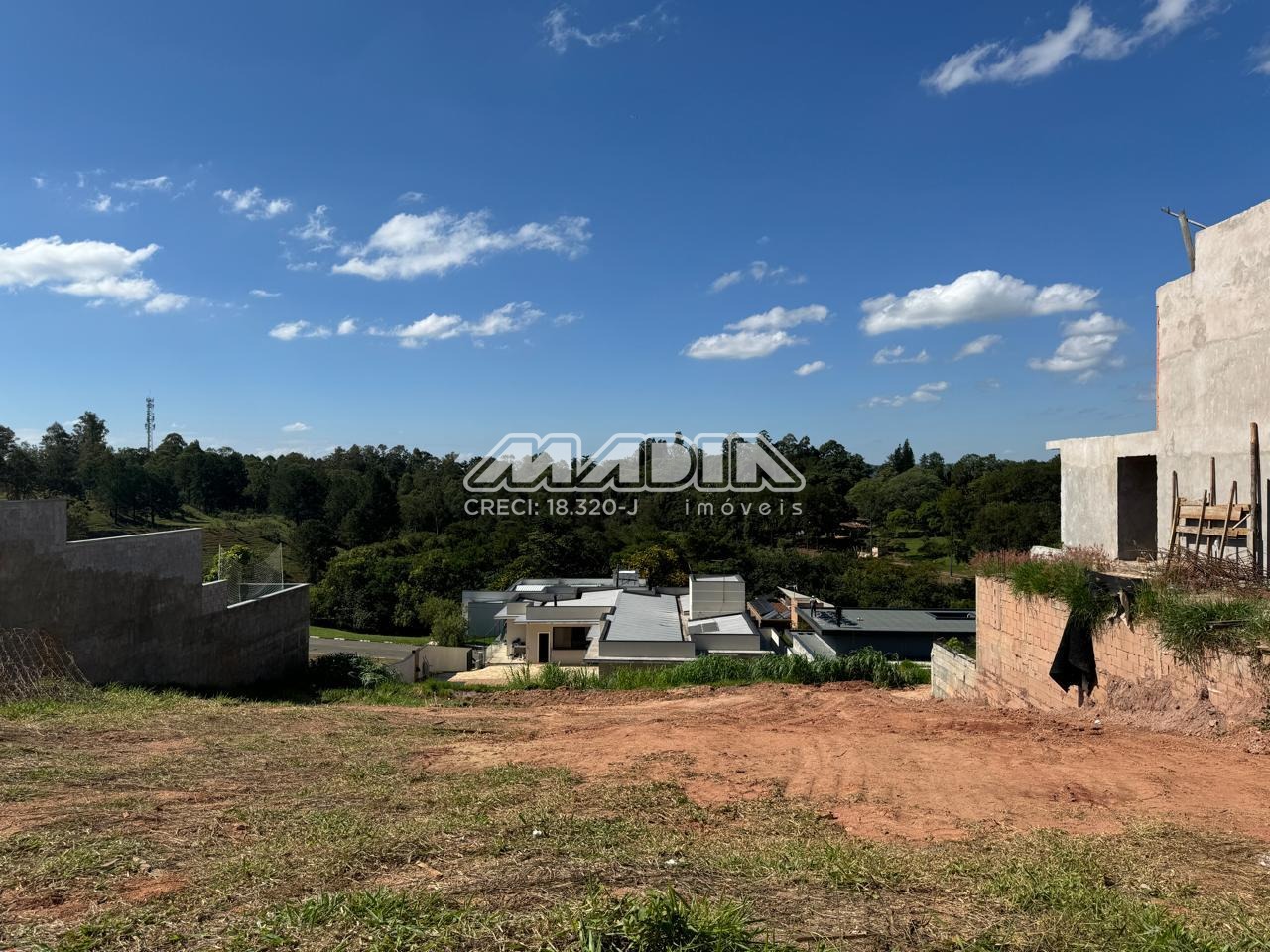 TE260895 | Terreno venda Condomínio Residencial Vila Lombarda | Valinhos/SP