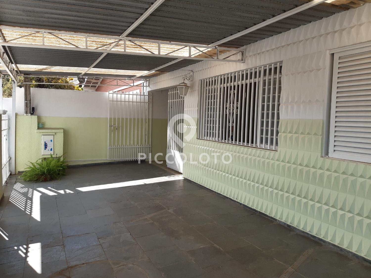Piccoloto -Casa à venda no Jardim Carlos Lourenço em Campinas