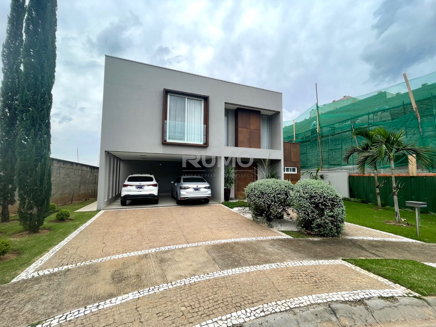 CASA NO PARQUE DOS ALECRINS EM CAMPINAS COM 4 SUÍTES