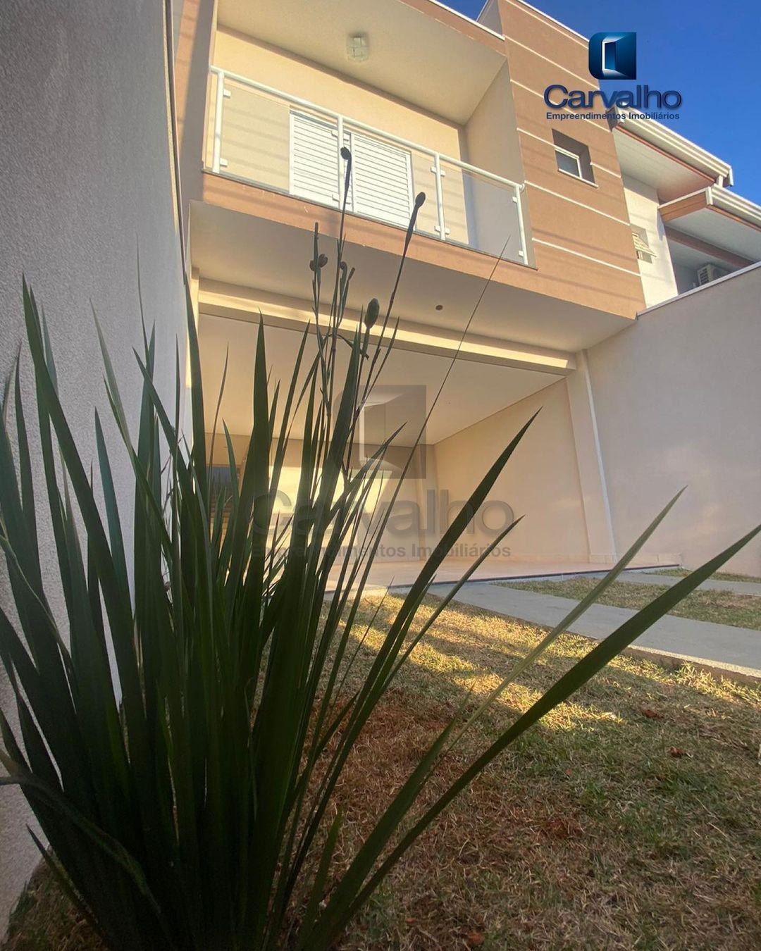 Casa Padrão para Venda em Parque Jambeiro Campinas-SP