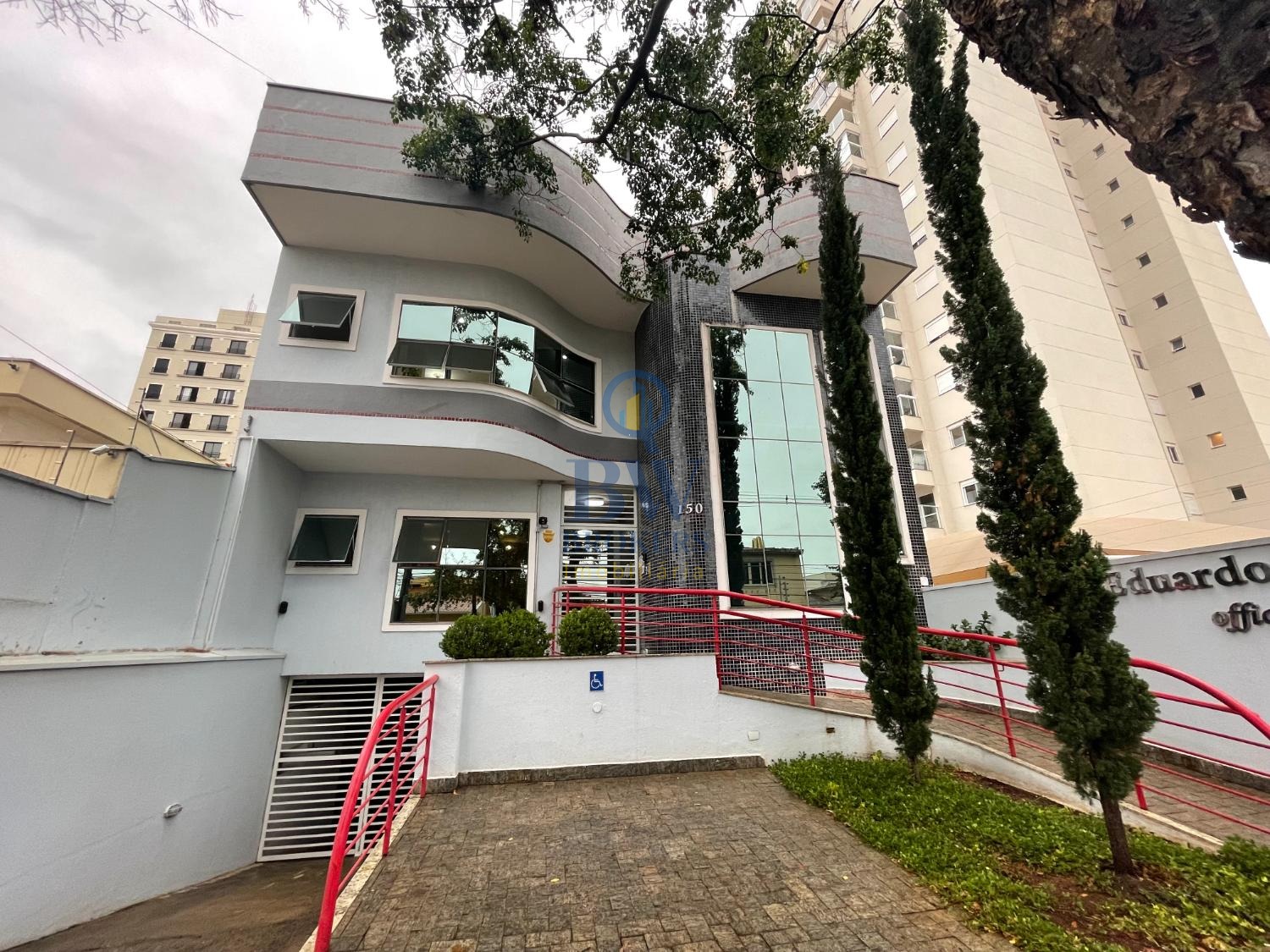 Eduardo Lane Office