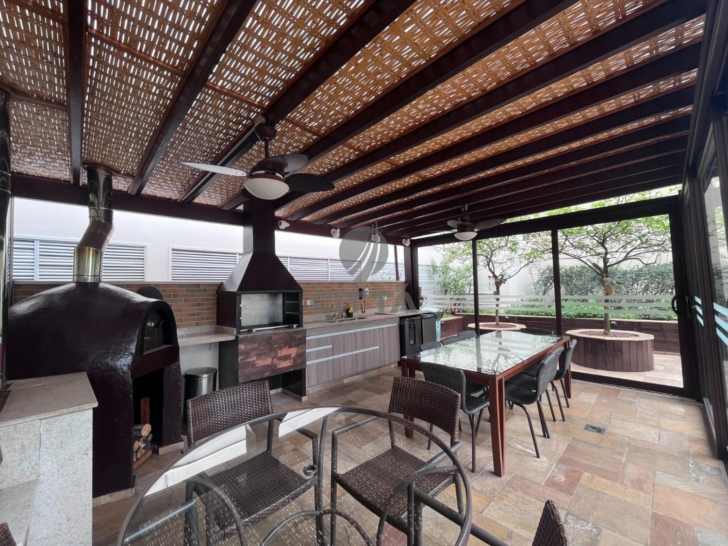 Condomínio Edifício Ícone