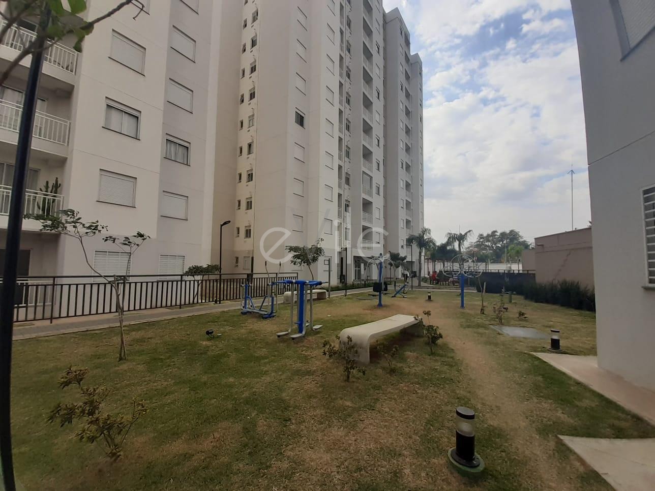 Condomínio Residencial Dez Parque das Bandeiras